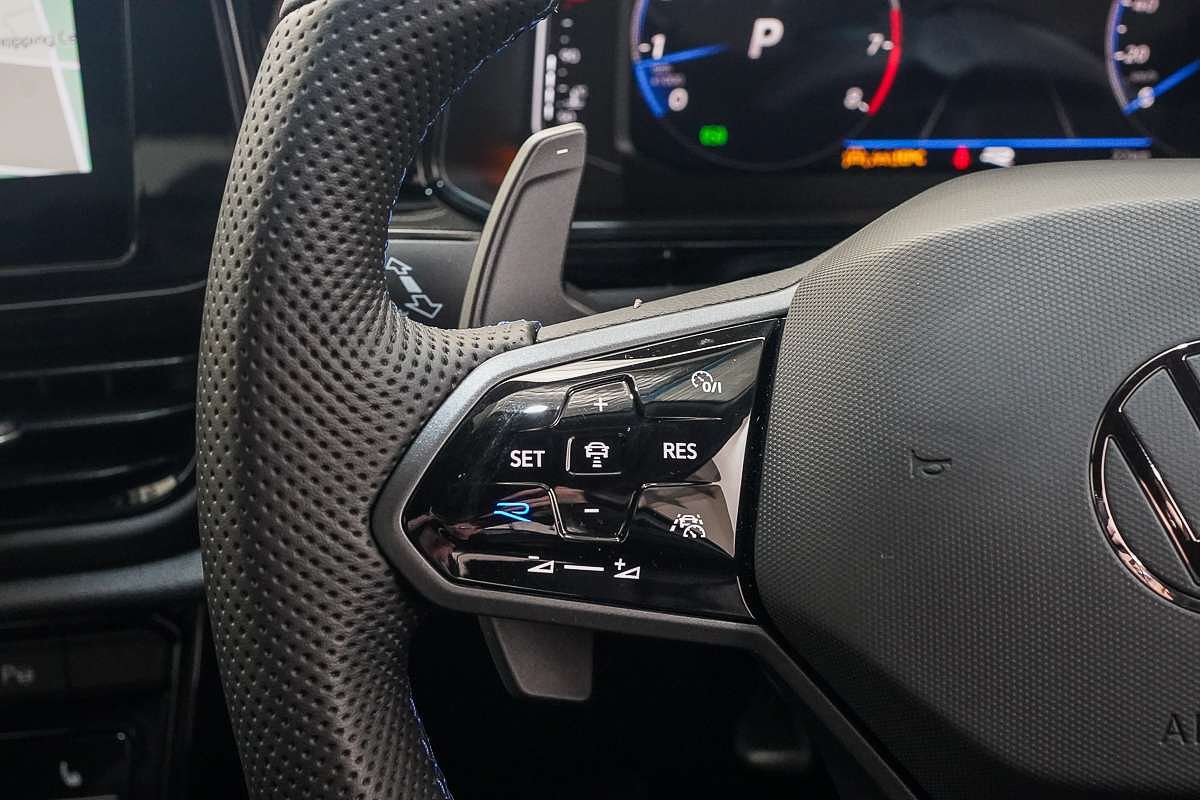 2023 Volkswagen T-Roc R D11