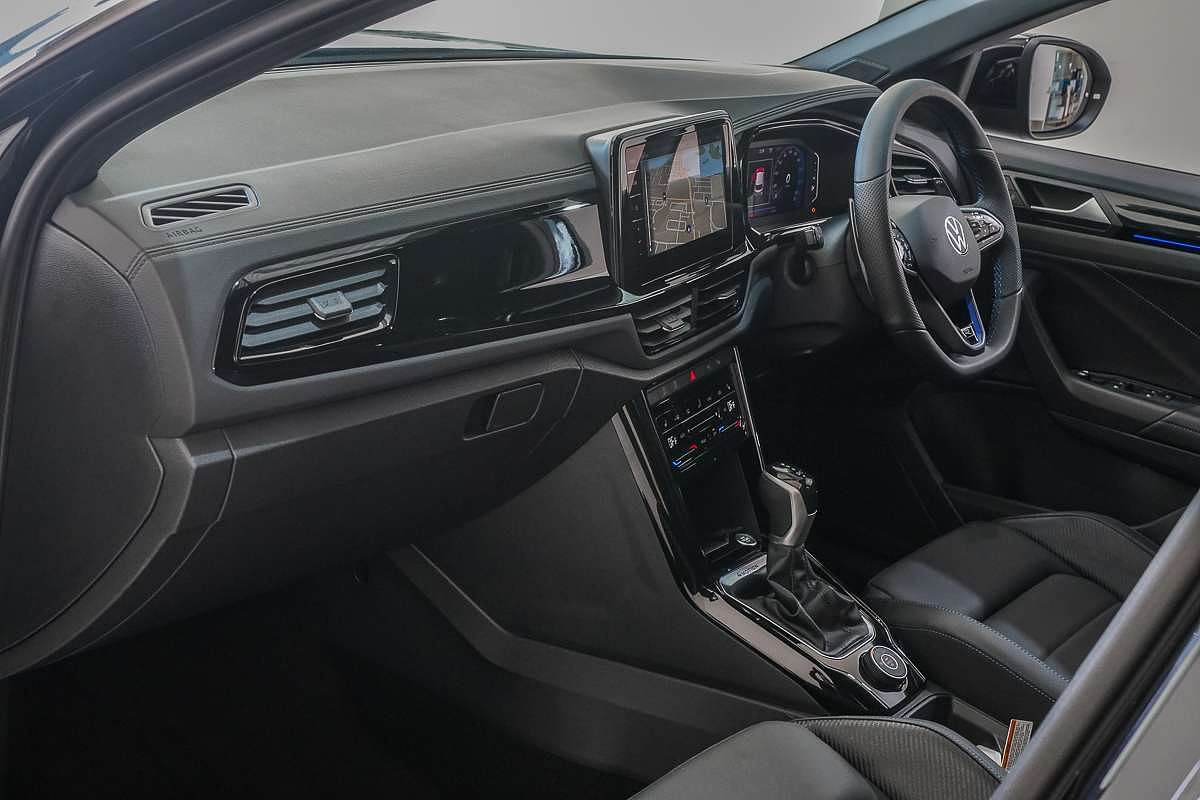 2023 Volkswagen T-Roc R D11