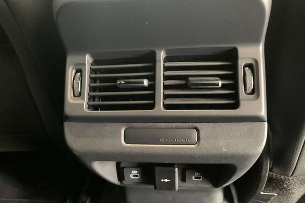 2024 Land Rover Range Rover Evoque P250 Dynamic SE L551