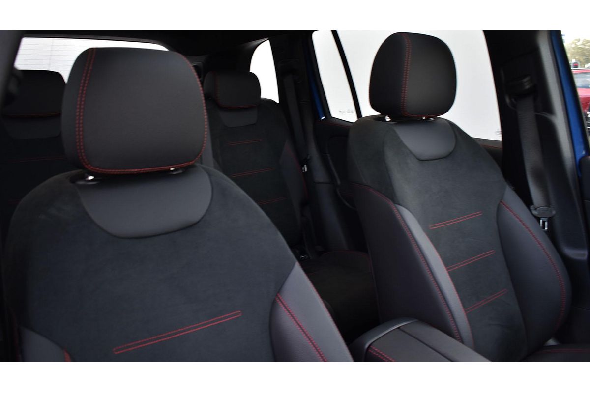 2024 Mercedes-Benz GLB-Class GLB250 X247