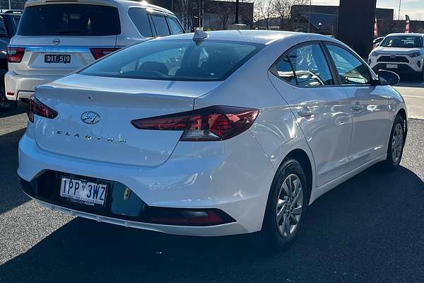 2018 Hyundai Elantra Go AD.2
