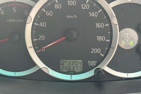 2013 Mitsubishi Triton GLX-R MN 4X4