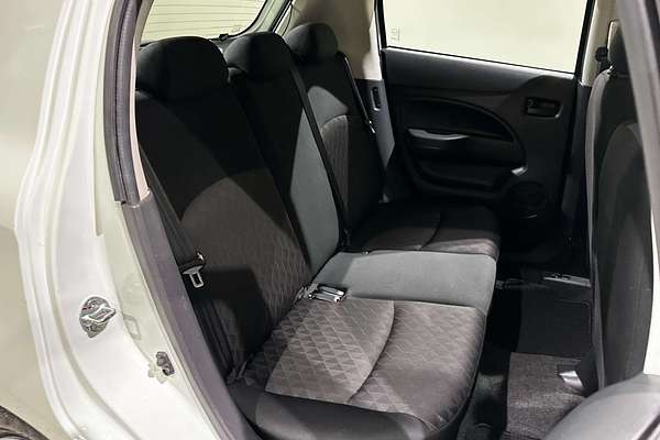 2021 Mitsubishi Mirage ES LB