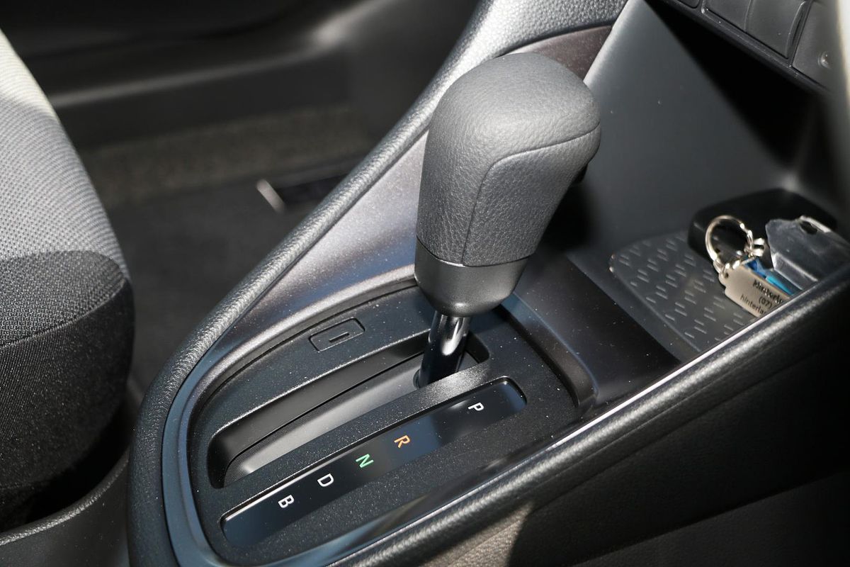 2025 Toyota Yaris Ascent Sport Hybrid MXPH10R