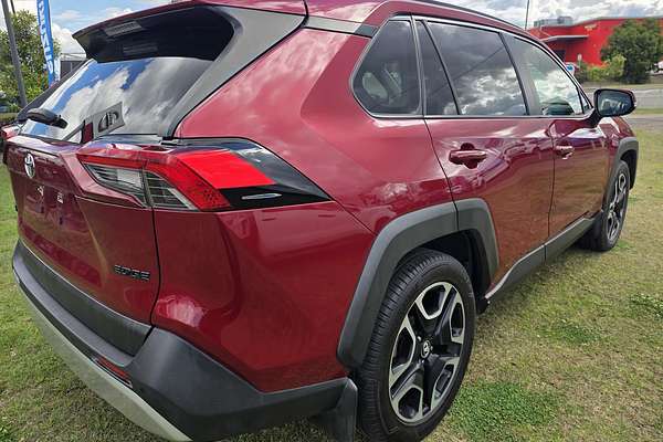 2019 Toyota RAV4 Edge AXAA54R