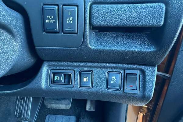 2016 Nissan Navara ST-X D23 4X4