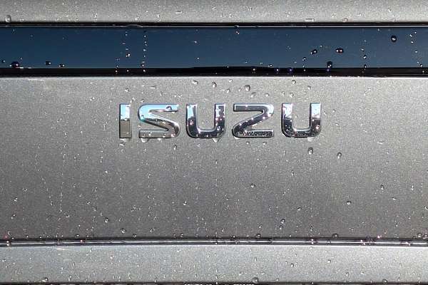 2025 Isuzu MU-X LS-T
