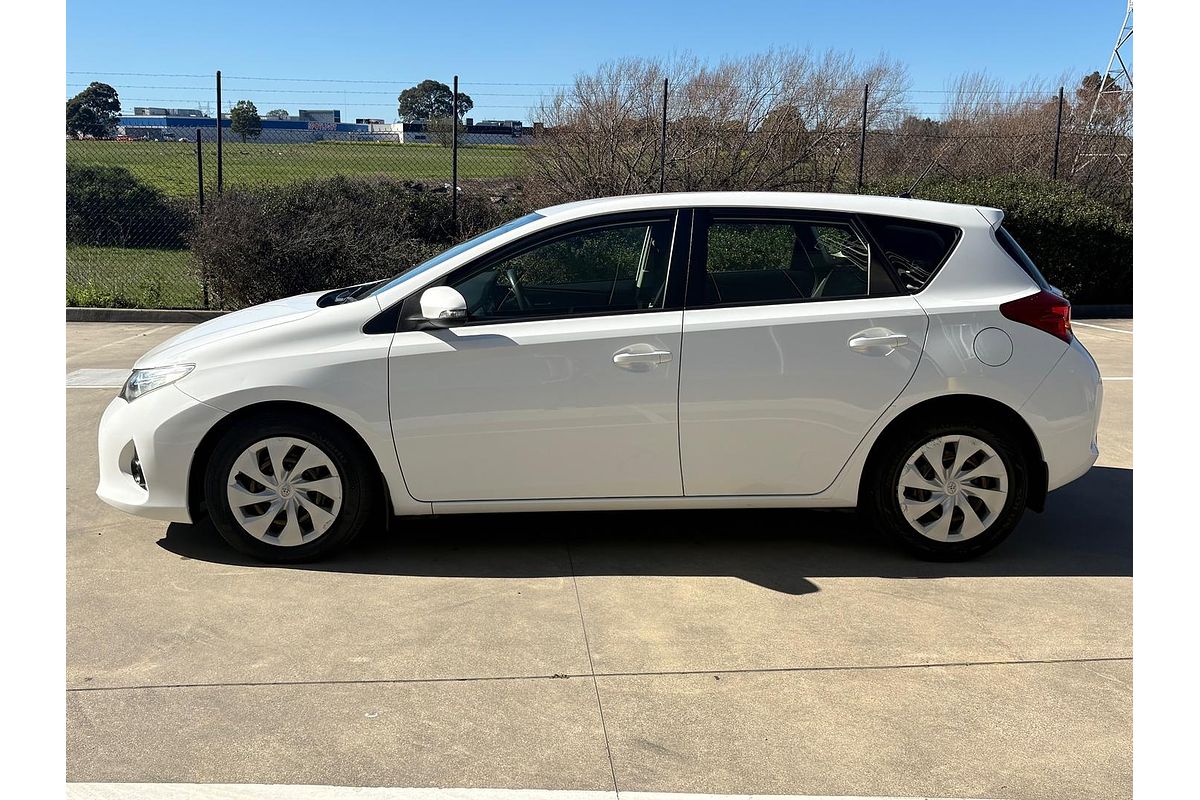 2015 Toyota Corolla Ascent ZRE182R