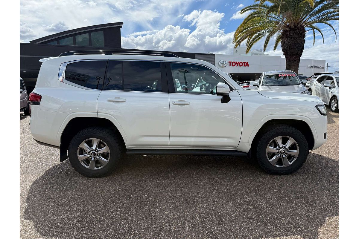 2023 Toyota Landcruiser VX FJA300R