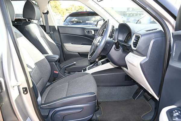2024 Hyundai Venue Elite QX.V5