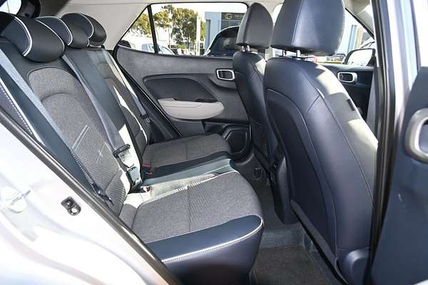 2024 Hyundai Venue Elite QX.V5