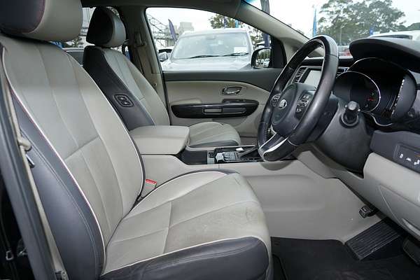 2017 Kia Carnival Platinum YP