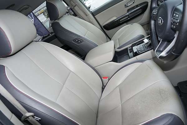 2017 Kia Carnival Platinum YP