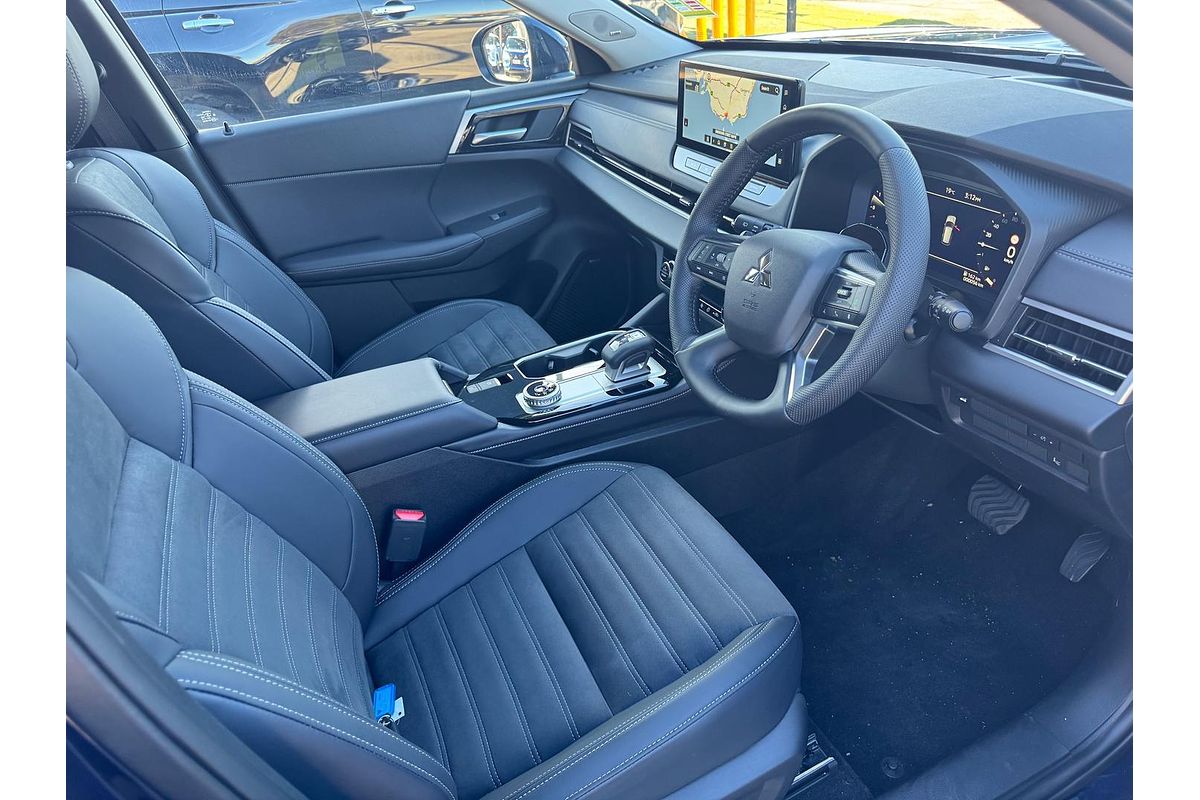2025 Mitsubishi Outlander Aspire ZM