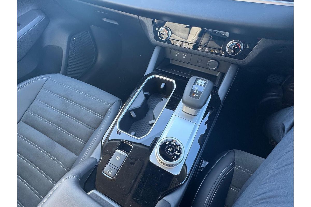 2025 Mitsubishi Outlander Aspire ZM