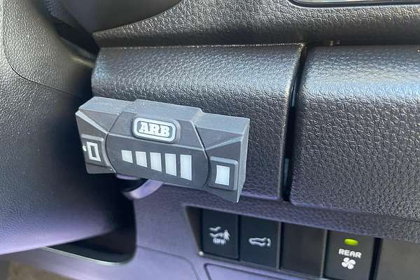 2023 Isuzu MU-X LS-T