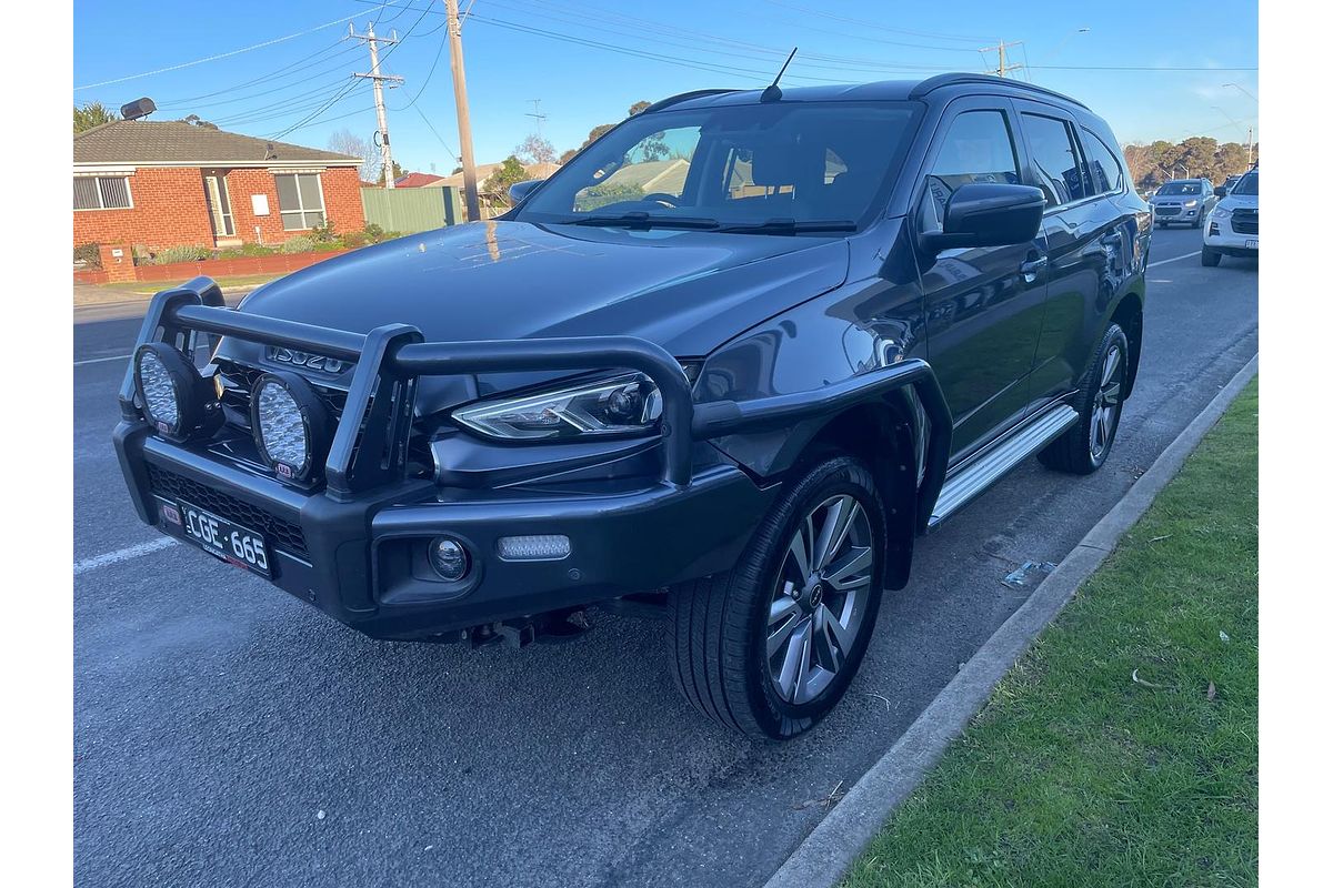 2023 Isuzu MU-X LS-T
