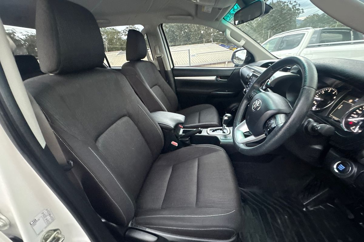 2023 Toyota Hilux SR5 GUN126R 4X4