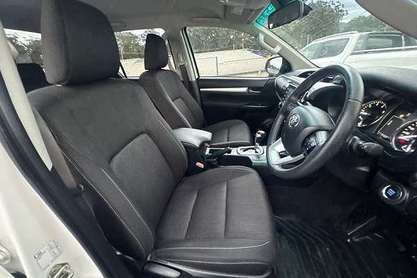 2023 Toyota Hilux SR5 GUN126R 4X4