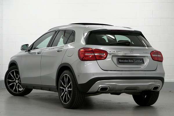 2015 Mercedes-Benz GLA-Class GLA250 X156