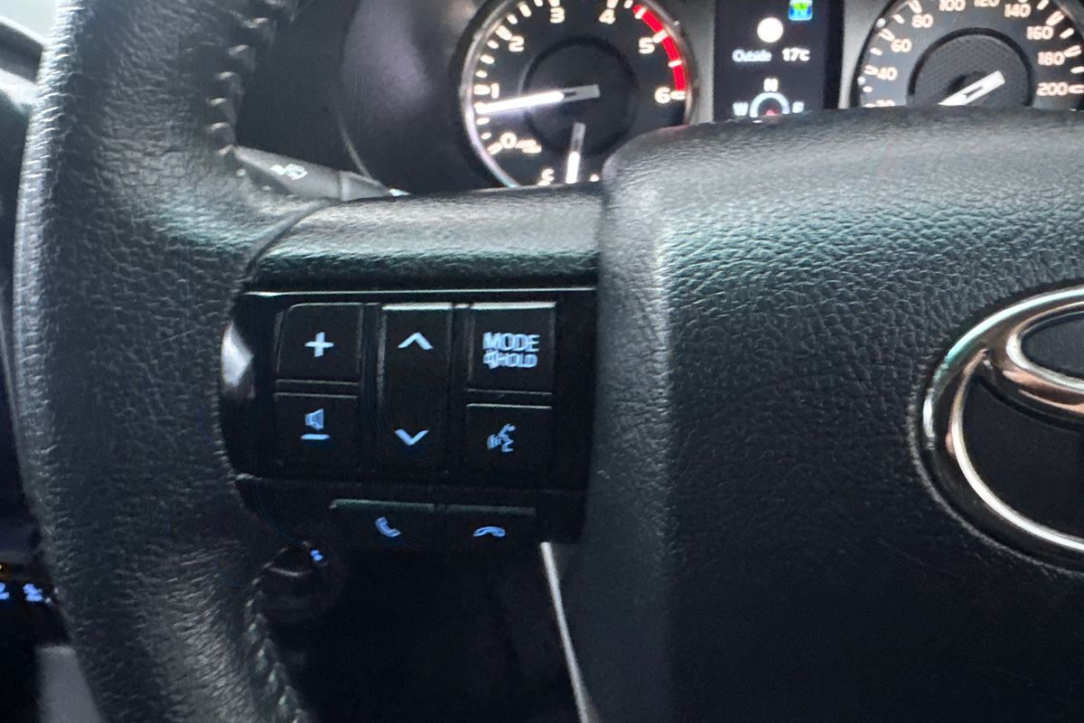 2023 Toyota Hilux SR5 GUN126R 4X4