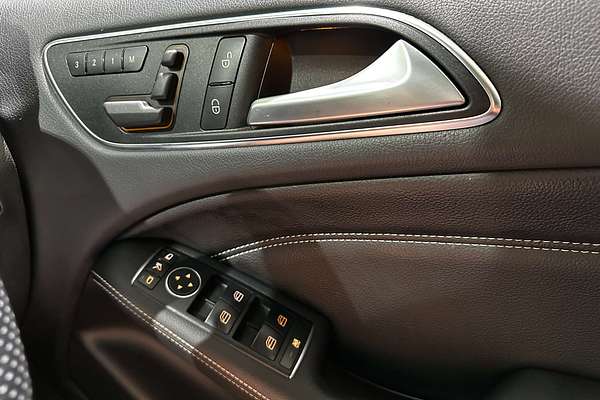 2014 Mercedes-Benz B-Class B250 W246