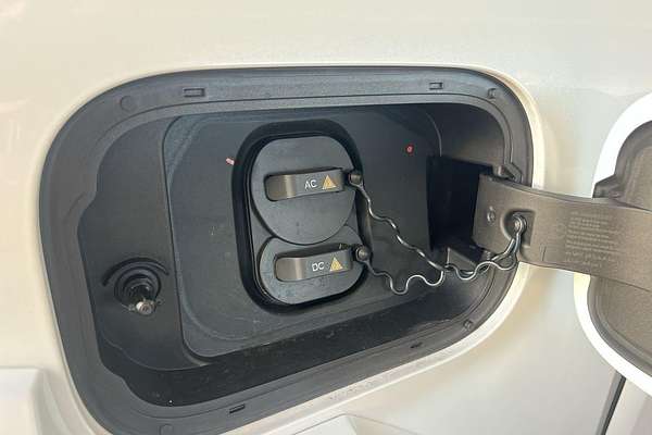 2025 GWM Cannon Alpha Lux PHEV P05 4X4