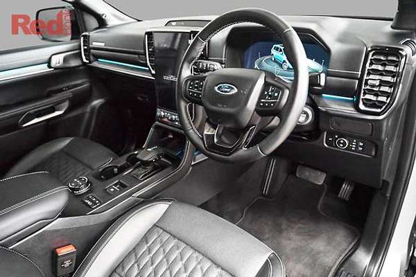2025 Ford Everest Platinum  3.0L