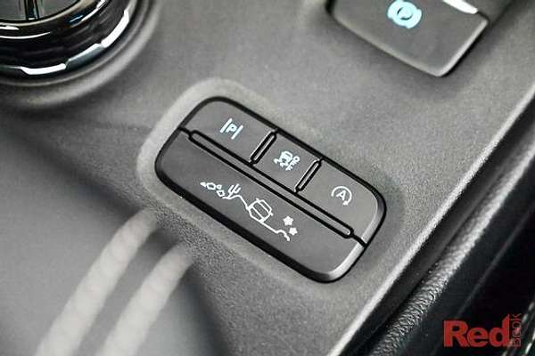 2025 Ford Everest Platinum  3.0L