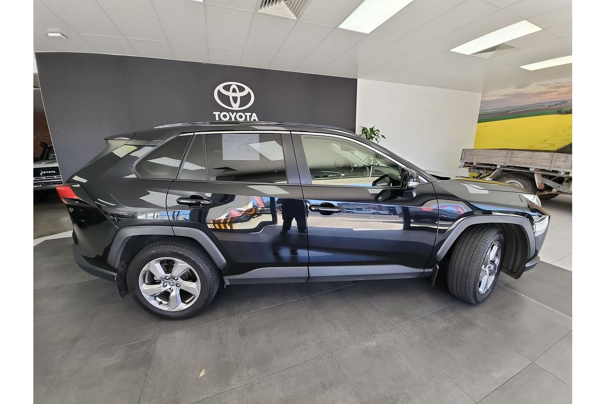 2019 Toyota RAV4 GXL MXAA52R