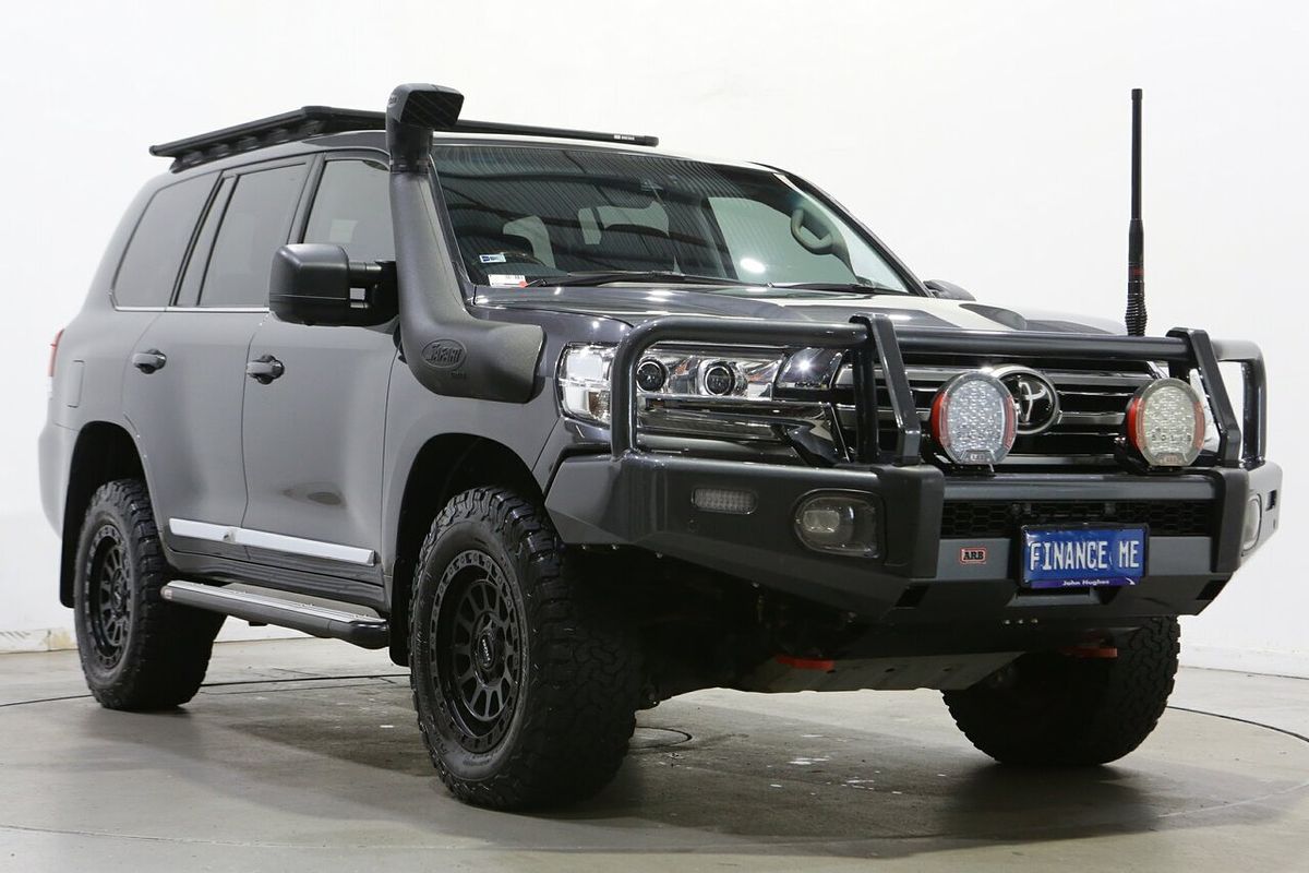 2020 Toyota Landcruiser Sahara VDJ200R