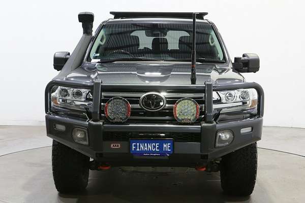 2020 Toyota Landcruiser Sahara VDJ200R