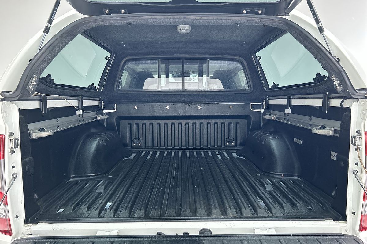 2022 Nissan Navara ST-X D23 Rear Wheel Drive