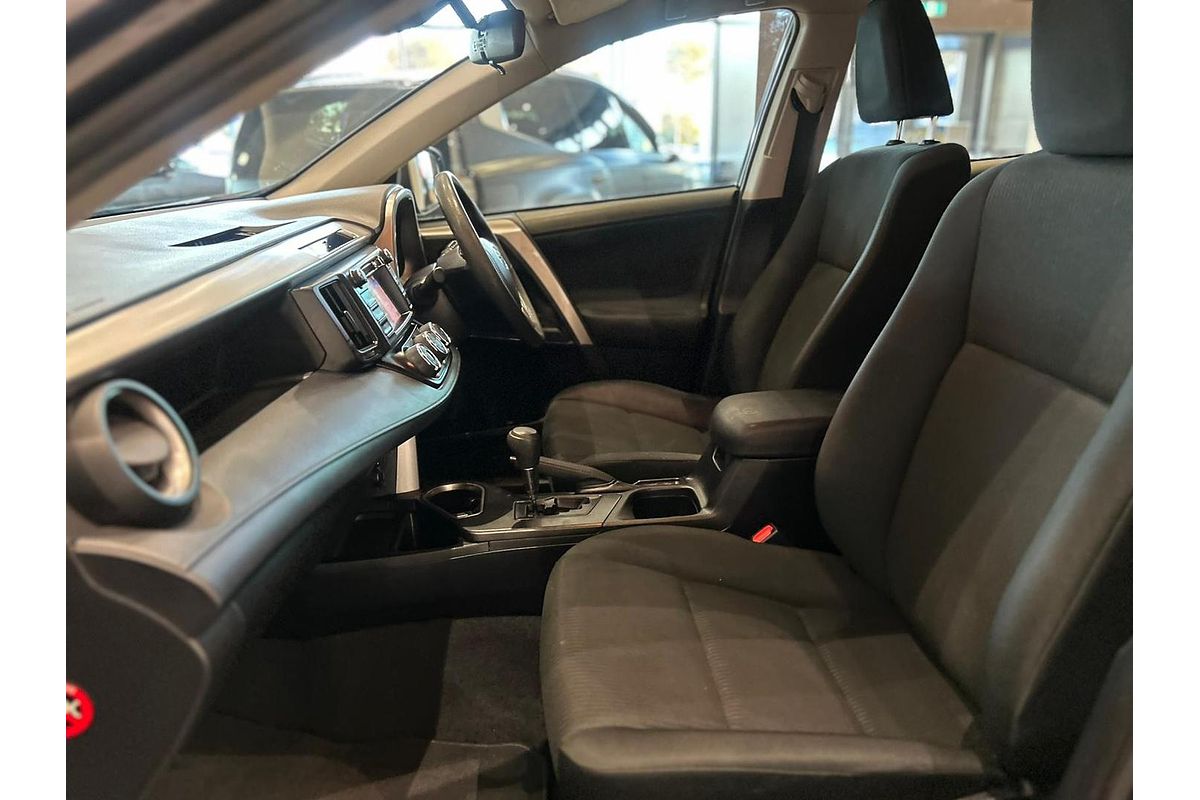 2018 Toyota RAV4 GX ZSA42R