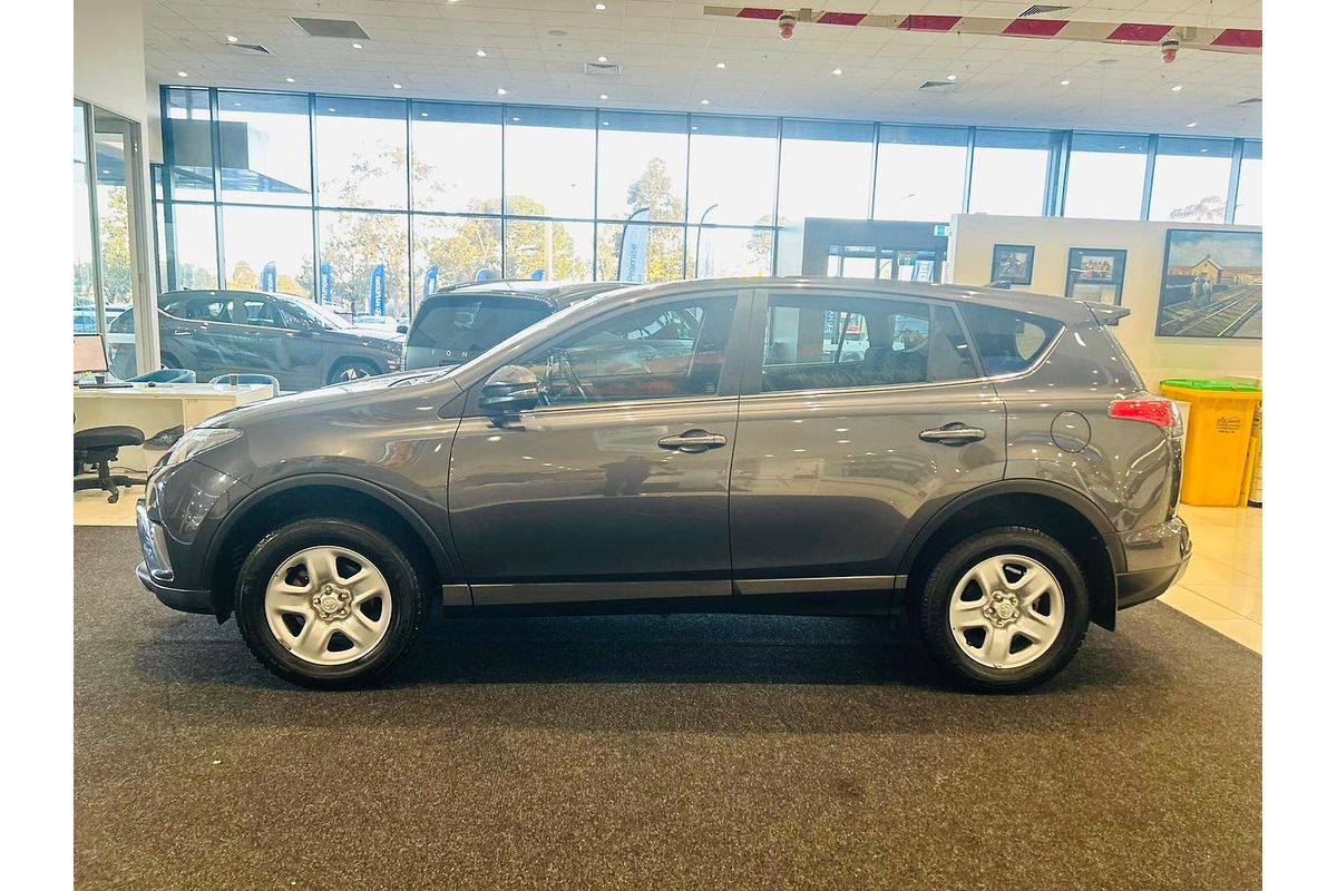 2018 Toyota RAV4 GX ZSA42R