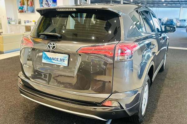 2018 Toyota RAV4 GX ZSA42R