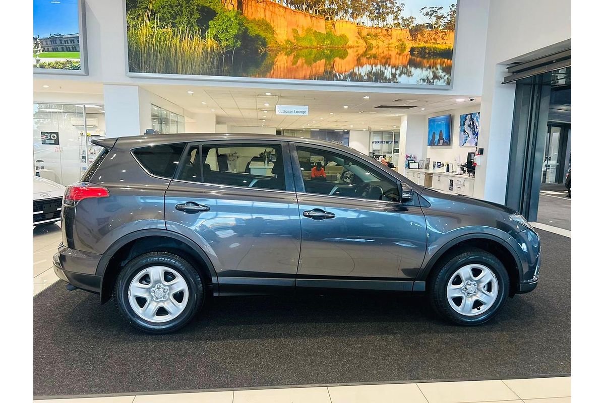 2018 Toyota RAV4 GX ZSA42R
