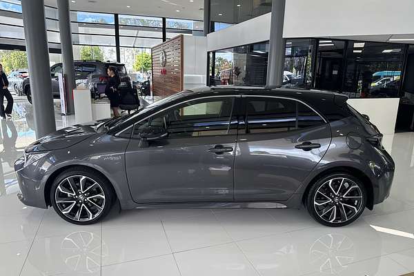2022 Toyota Corolla ZR Hybrid ZWE211R