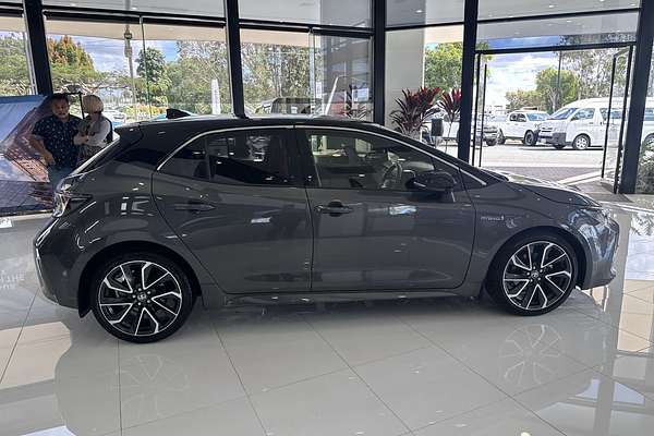 2022 Toyota Corolla ZR Hybrid ZWE211R