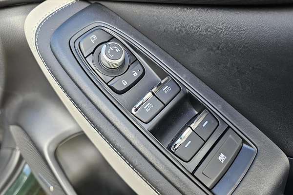 2025 Subaru Forester 2.5i-S S5