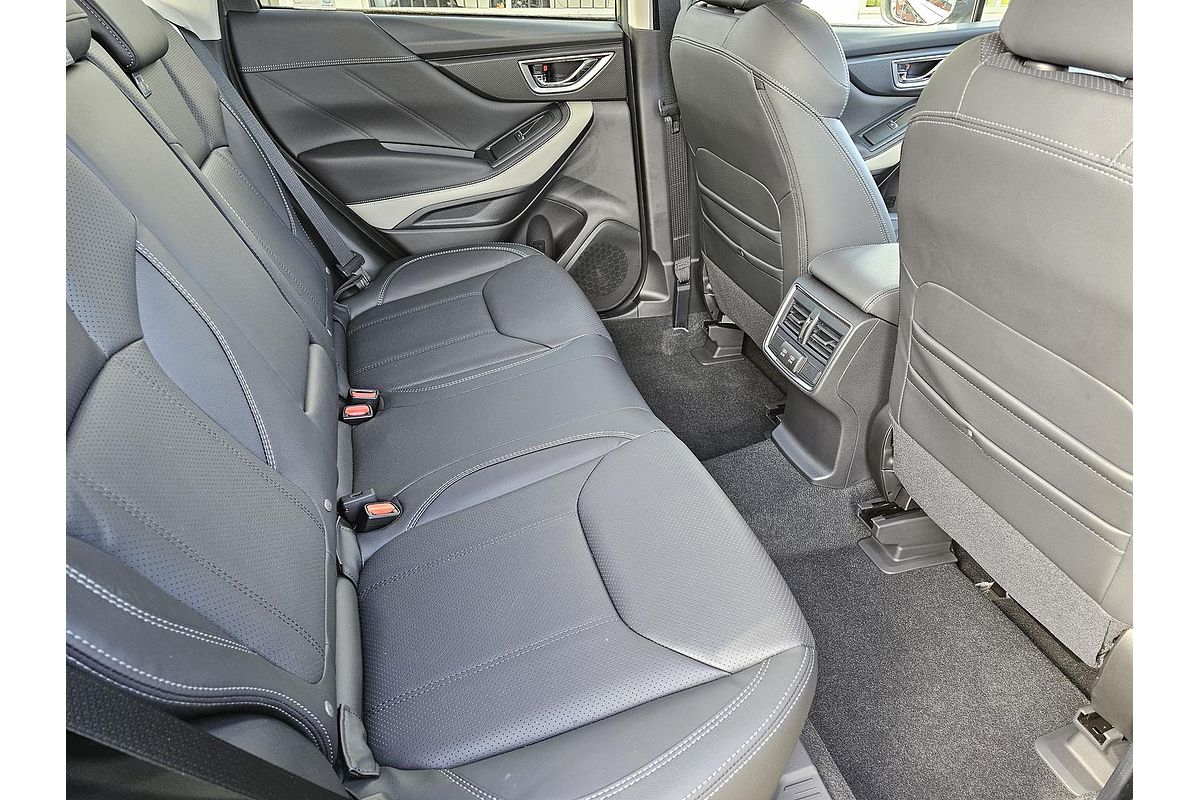 2025 Subaru Forester 2.5i-S S5