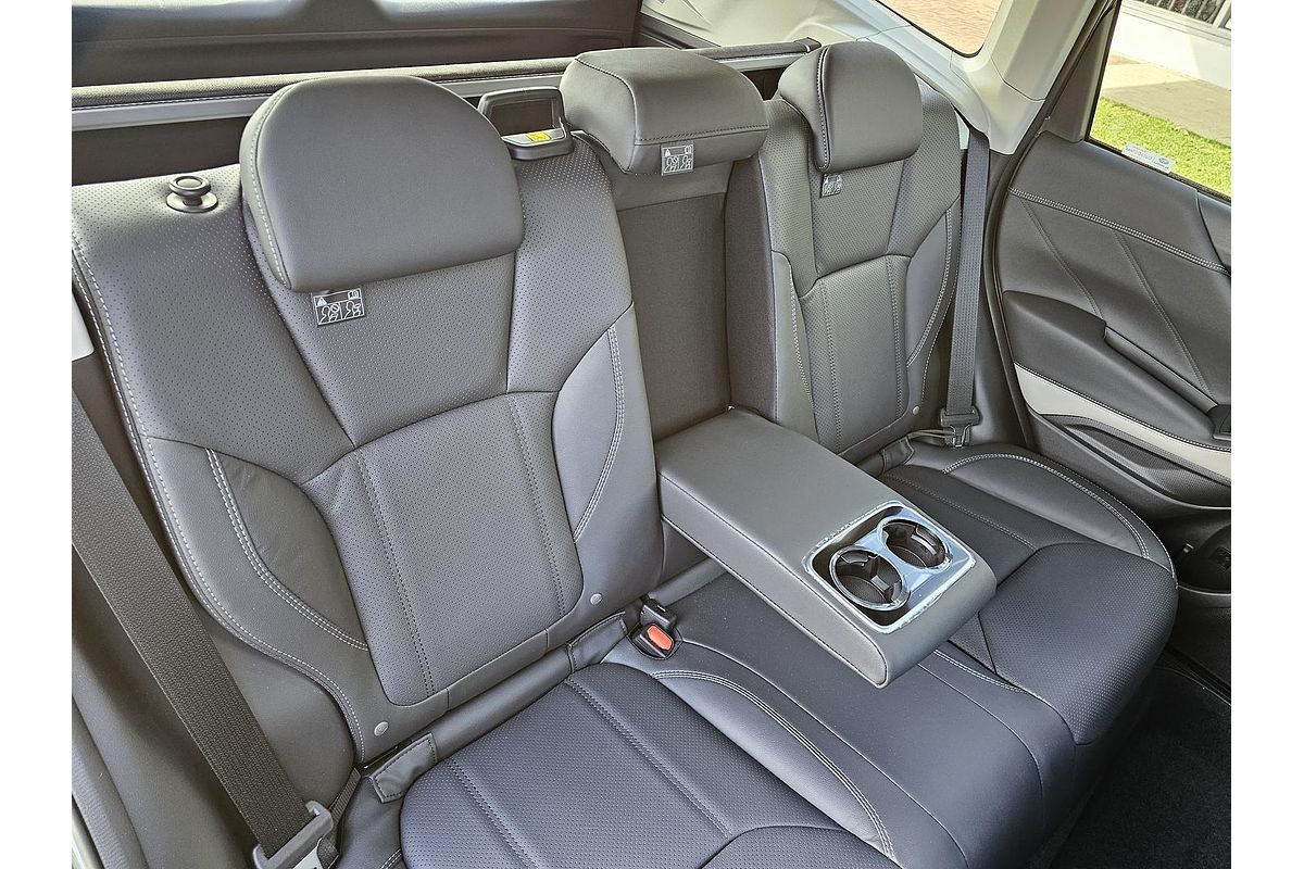 2025 Subaru Forester 2.5i-S S5