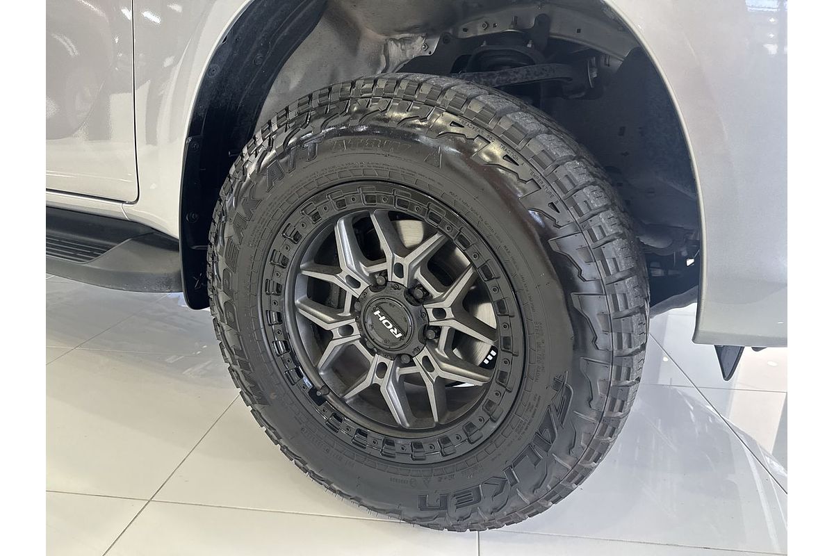 2023 Toyota Hilux SR GUN126R 4X4