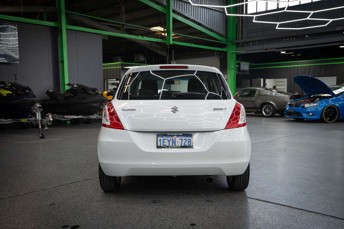 2015 Suzuki Swift GL Navigator FZ