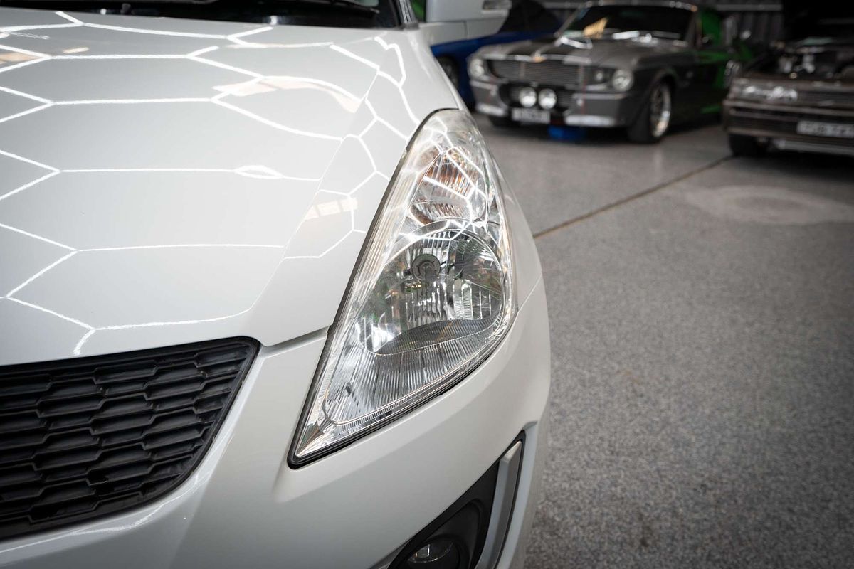 2015 Suzuki Swift GL Navigator FZ