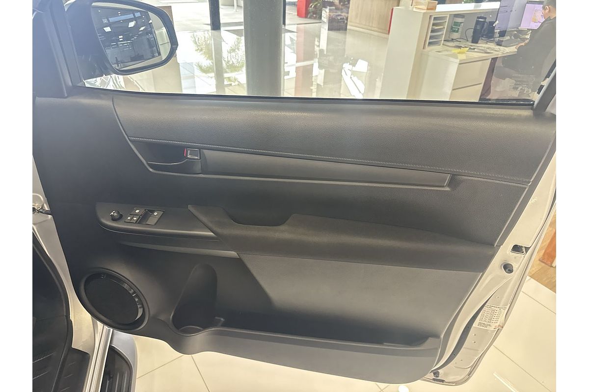 2023 Toyota Hilux SR GUN126R 4X4