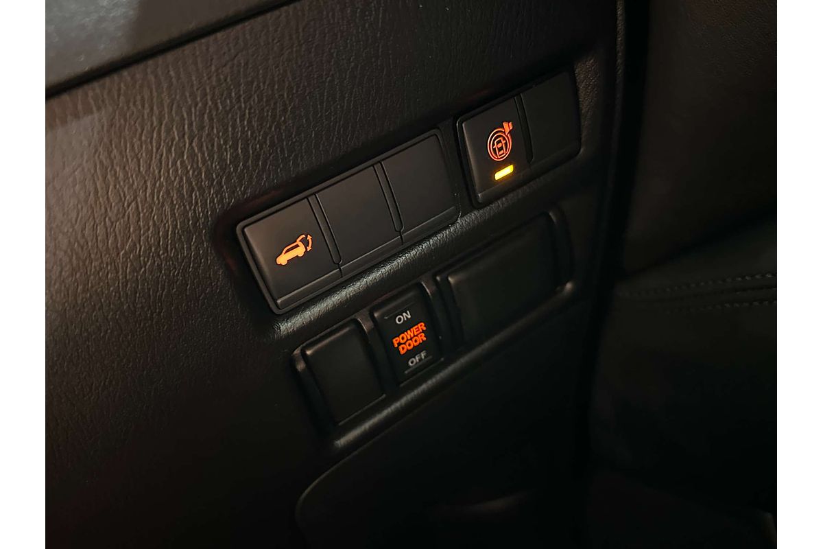 2022 Nissan Patrol Ti-L Y62