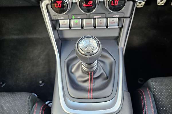 2024 Subaru BRZ S ZD8