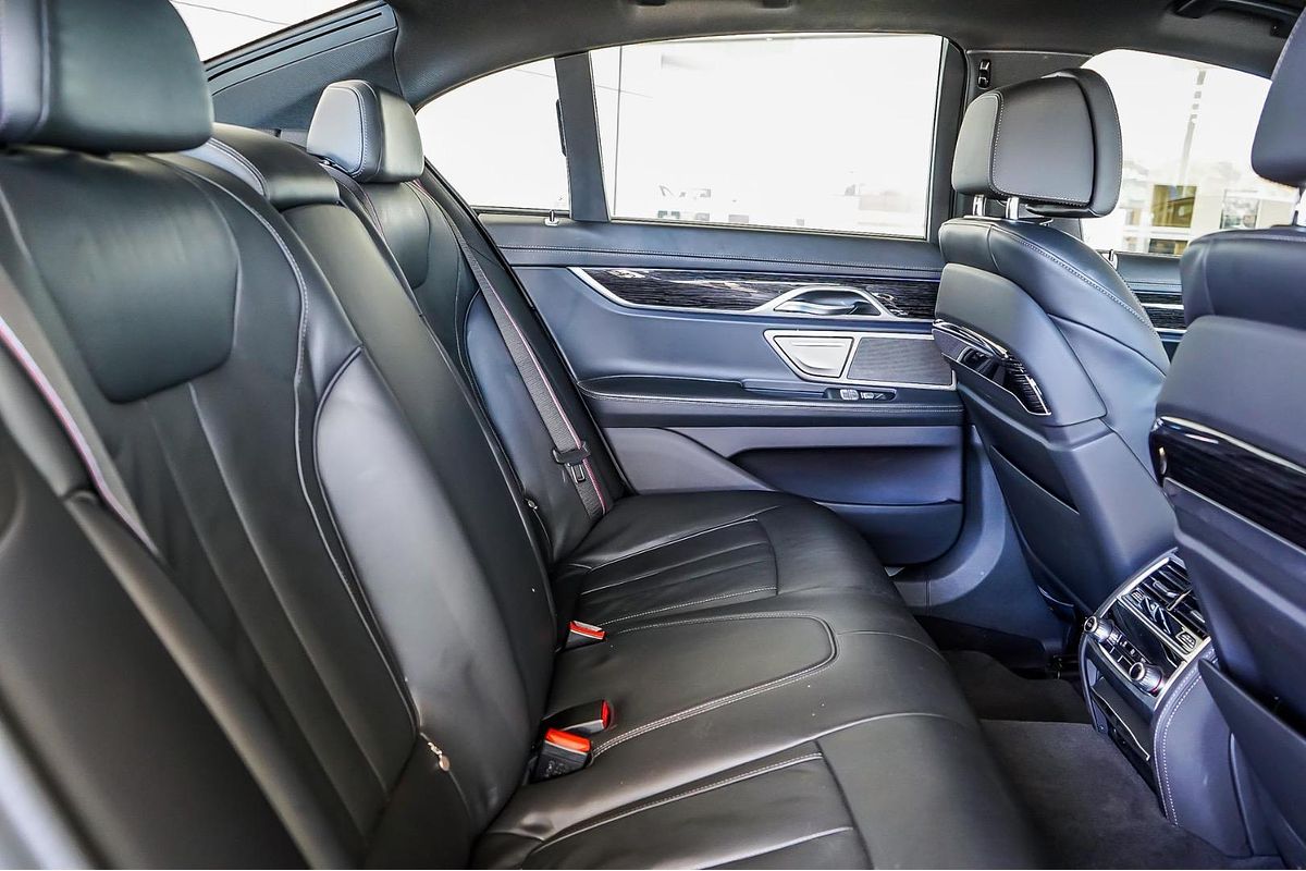 2021 BMW 7 Series 750i xDrive G11 LCI