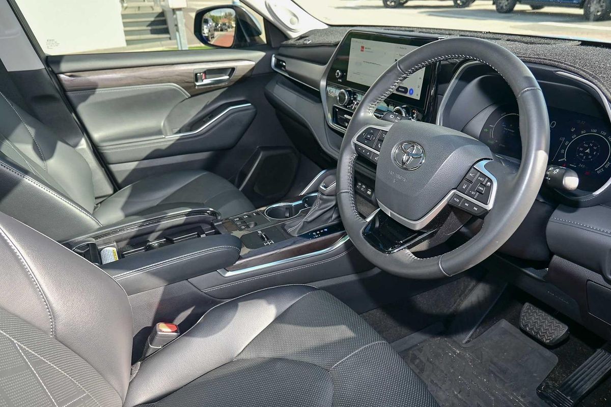 2023 Toyota Kluger Grande AXUH78R